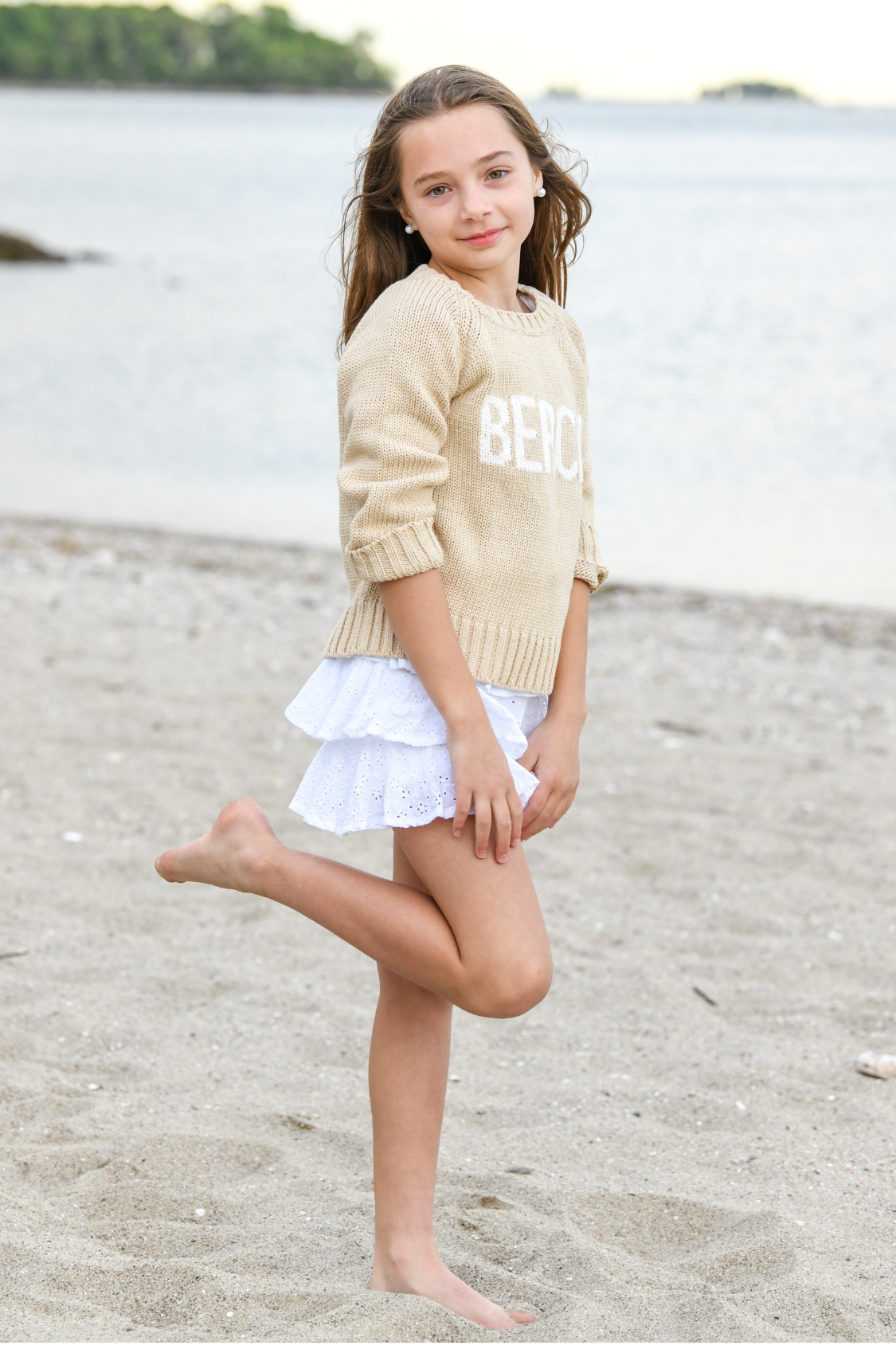 Girl's Beach Sweater / Tan