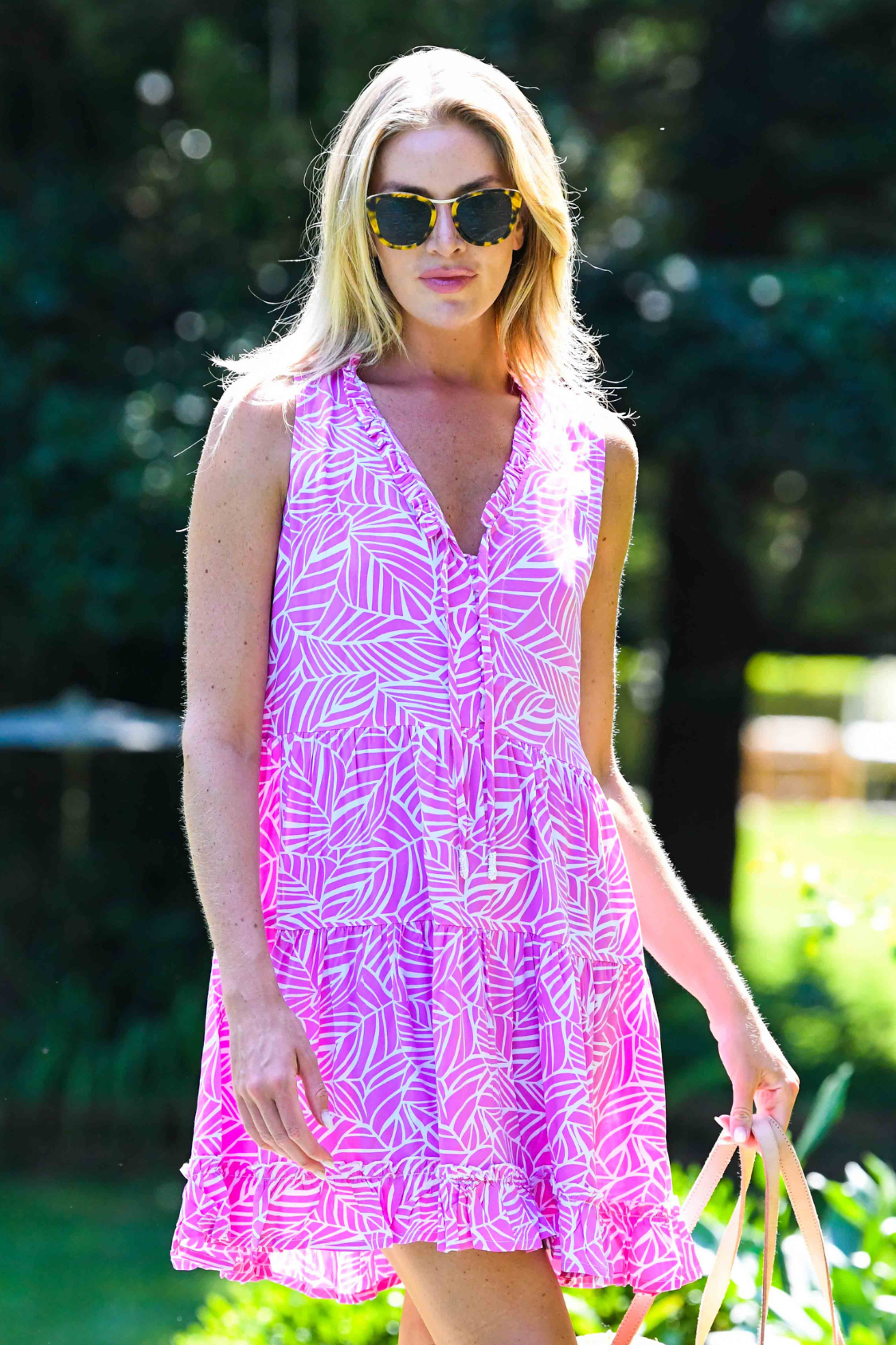 Kaia Dress Short / Magenta Leaf