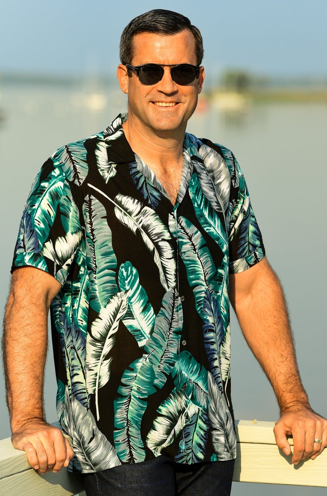 Men's Panama Shirt / Black Banana Leaf